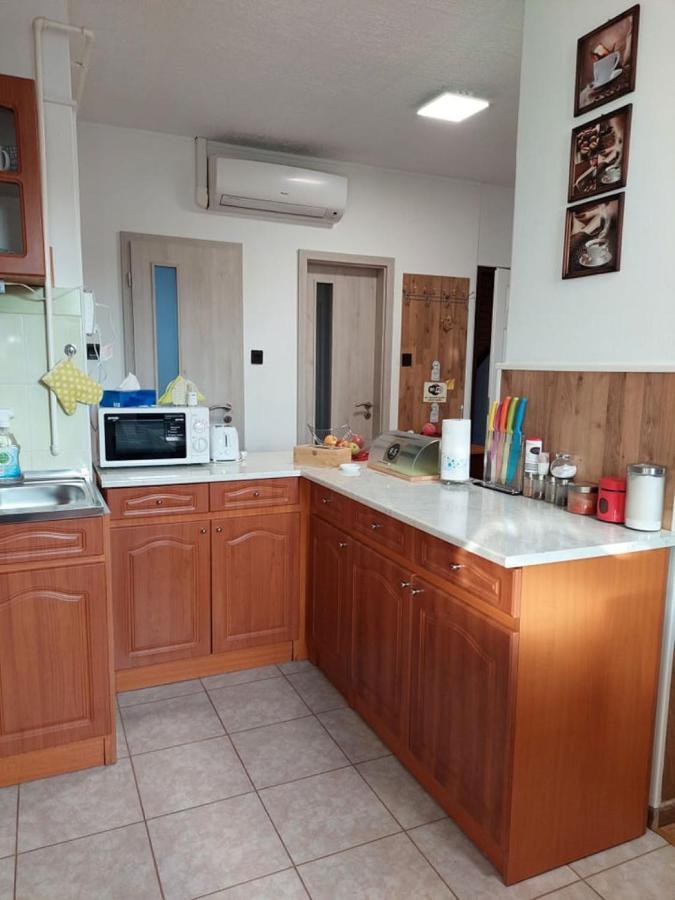 Nagcsaládos Rózsa Apartman Balatonlelle Exterior foto