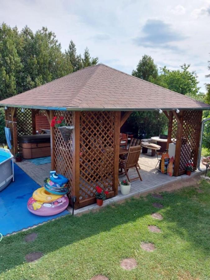 Nagcsaládos Rózsa Apartman Balatonlelle Exterior foto