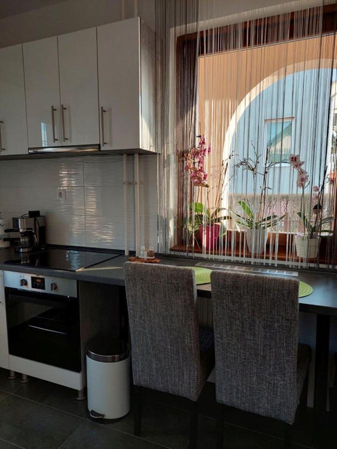 Nagcsaládos Rózsa Apartman Balatonlelle Exterior foto