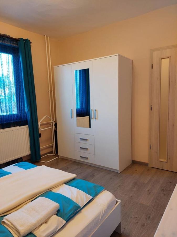 Nagcsaládos Rózsa Apartman Balatonlelle Exterior foto